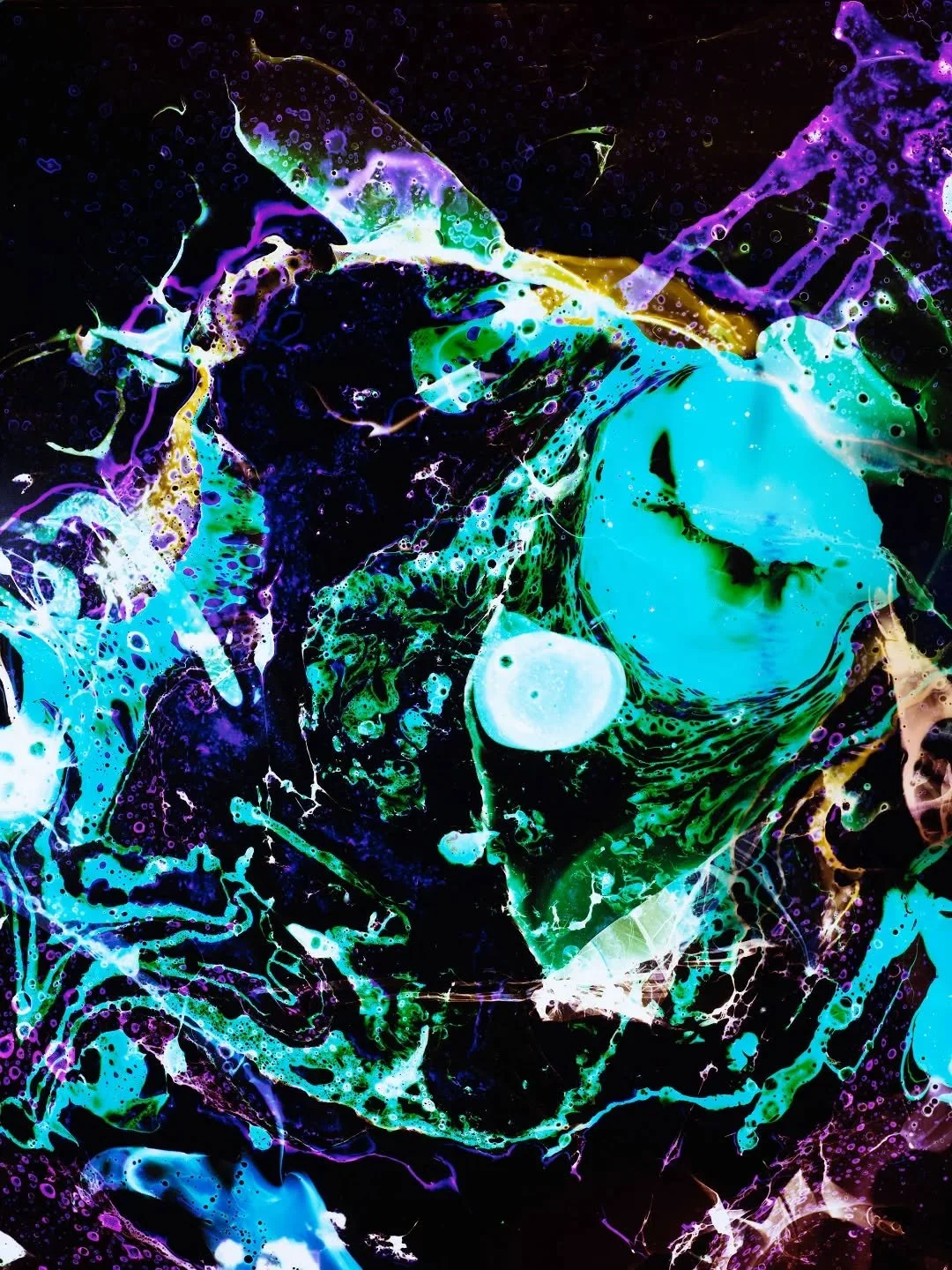 // Issue 67 - The Photography Issue - The Unseen Perspective //

Artist: Kristina Žetko
www.kristinazetko.art

@kristinazetko

Brainstorm - a sudden state of being unable to think clearly
Brainstorm is an ongoing analogue cameraless photographic proj