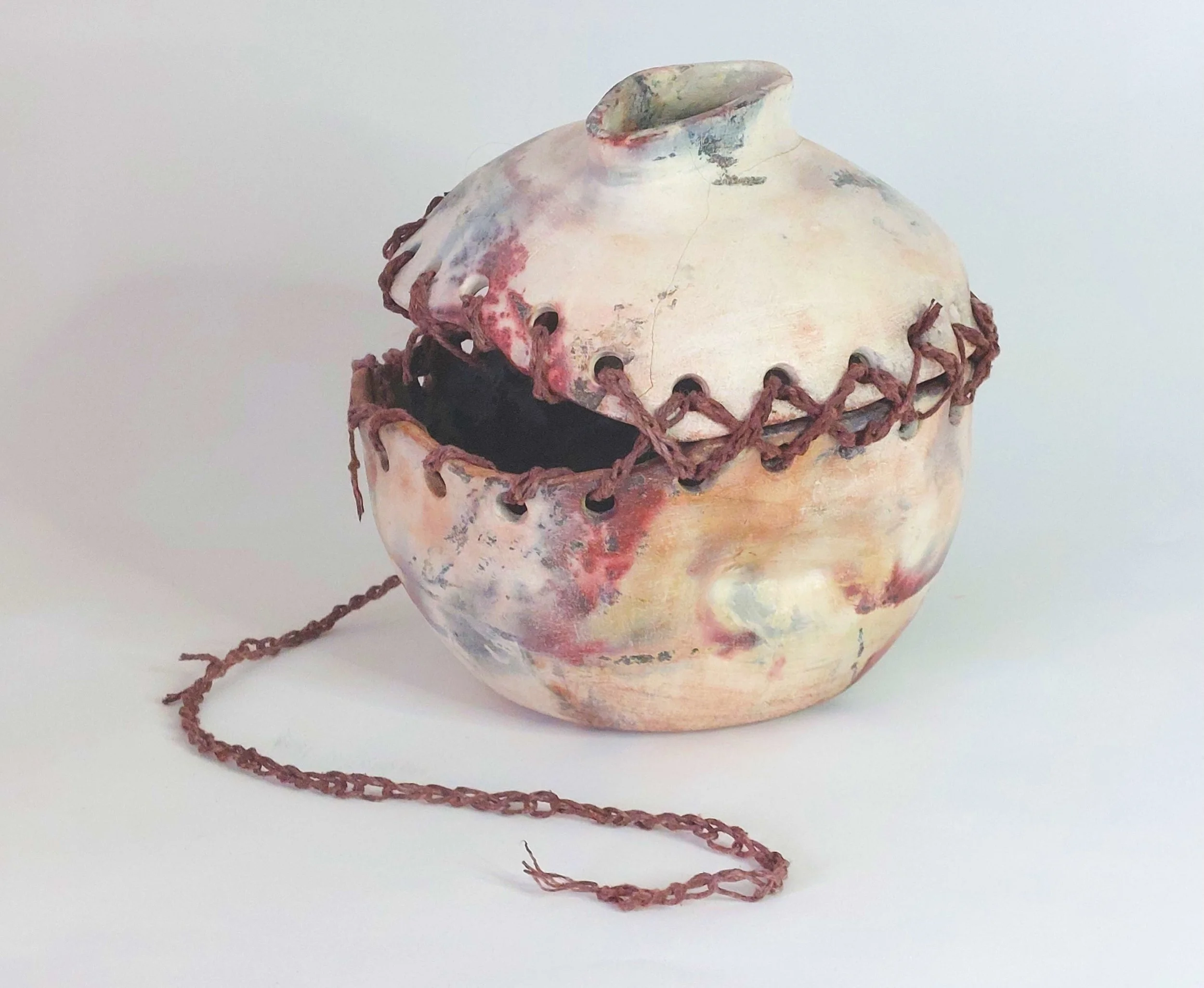 Issue 75 - Clay Every Which Way

Rosie Gunn&nbsp;

@gunnrosie 

Rosie is an artist, academic and activist, working with photography, film, music, dance, performance and, most recently, experimenting with textiles,&nbsp;metalwork&nbsp;and clay. She ca