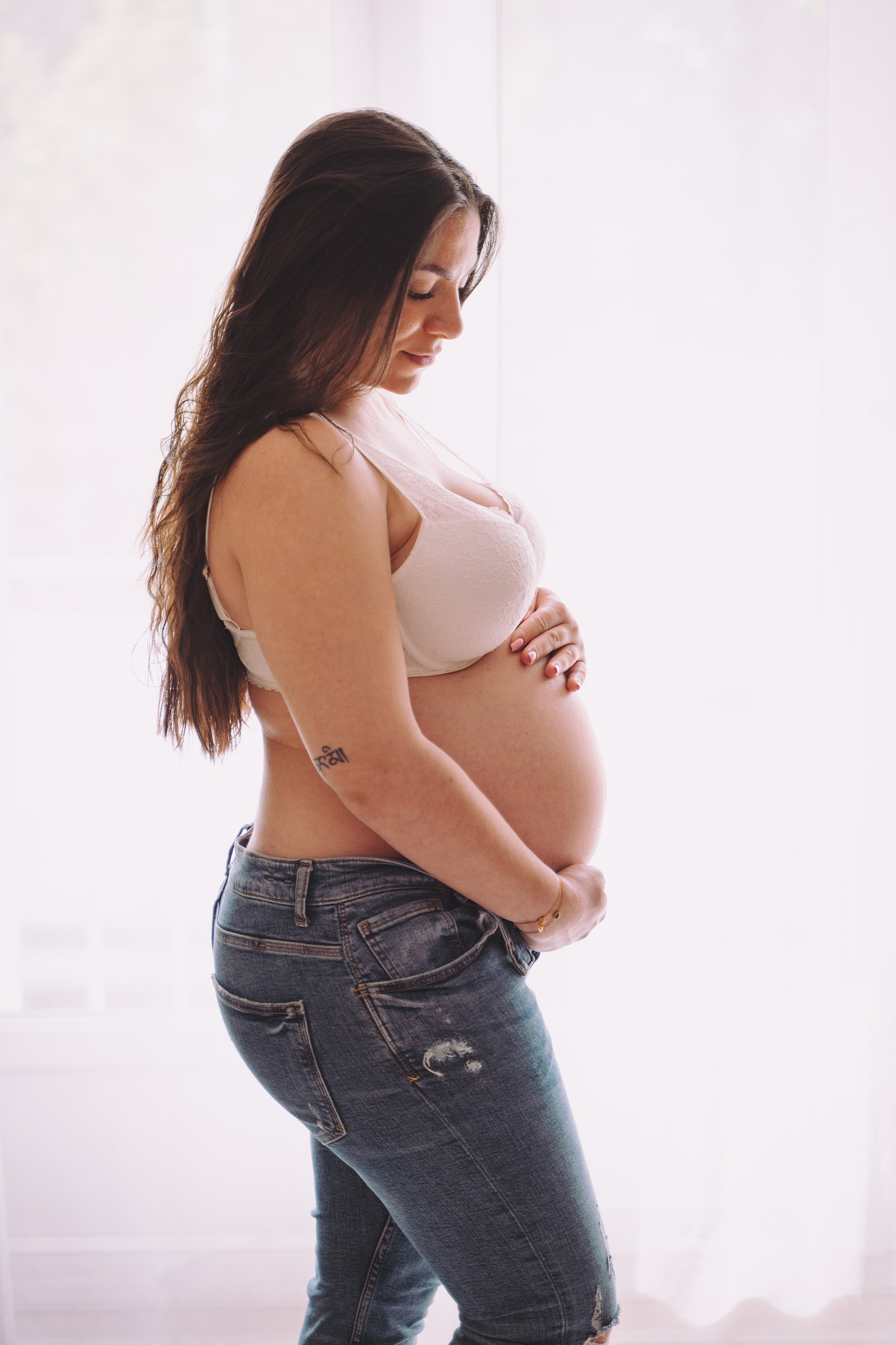 "Merci encore pour ta prestation Celine, tu es fabuleuse ! Nous avons passé un super moment, tu as su nous conseillé et faire des photos sublimes ! C’est totalement l’esprit que nous voulions : épuré et naturel. Nous avons un magnifique souvenir de c