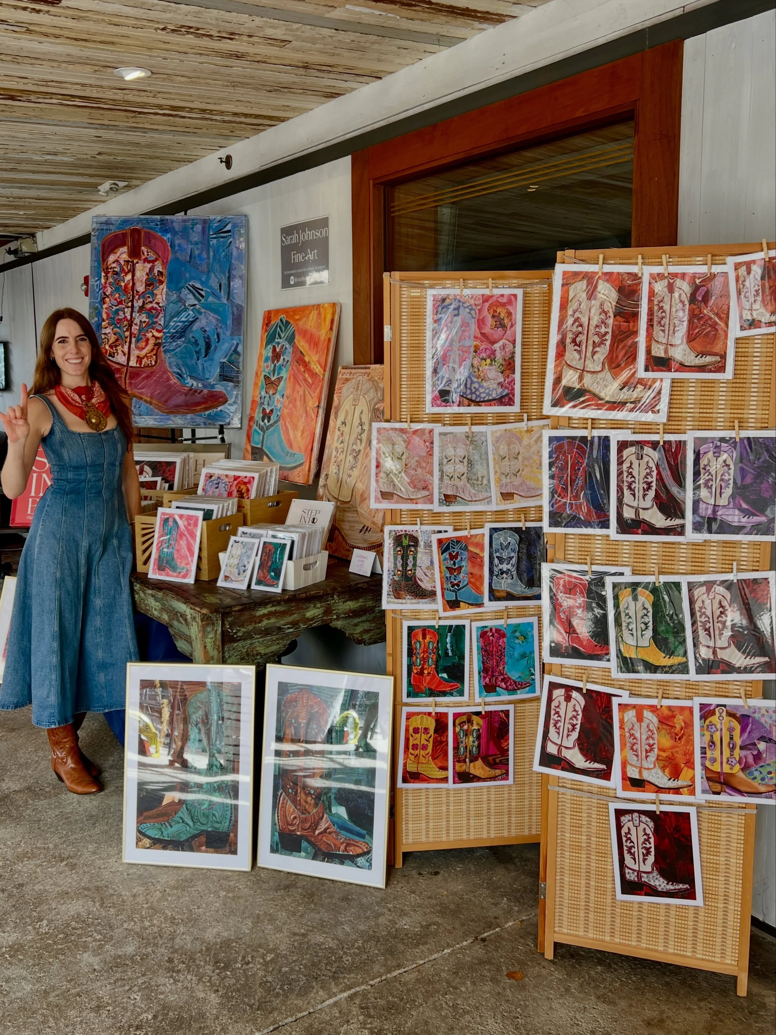 HOUSTON! Today at @armadillopalace - join me and an incredible group of vendors at @tidbitshouston for all your game day needs!! 11-3pm 

This is a show college fans can&rsquo;t miss!! 

#shopsmall #houston