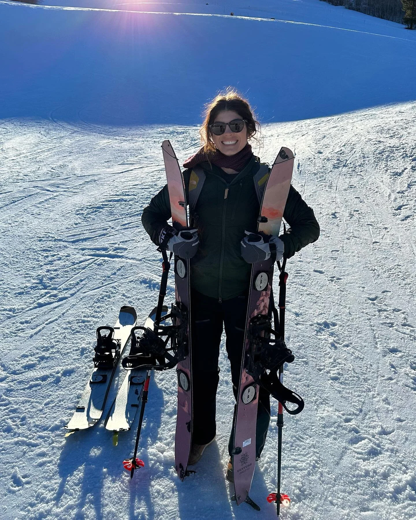 Because it still feels like winter in Montana, I&rsquo;ll continue to post pics of playing in the snow! My favorite wintertime activity! 

I especially love playing in the snow with @tinaholleysmith the best adventure gal. Debating on getting the @ik