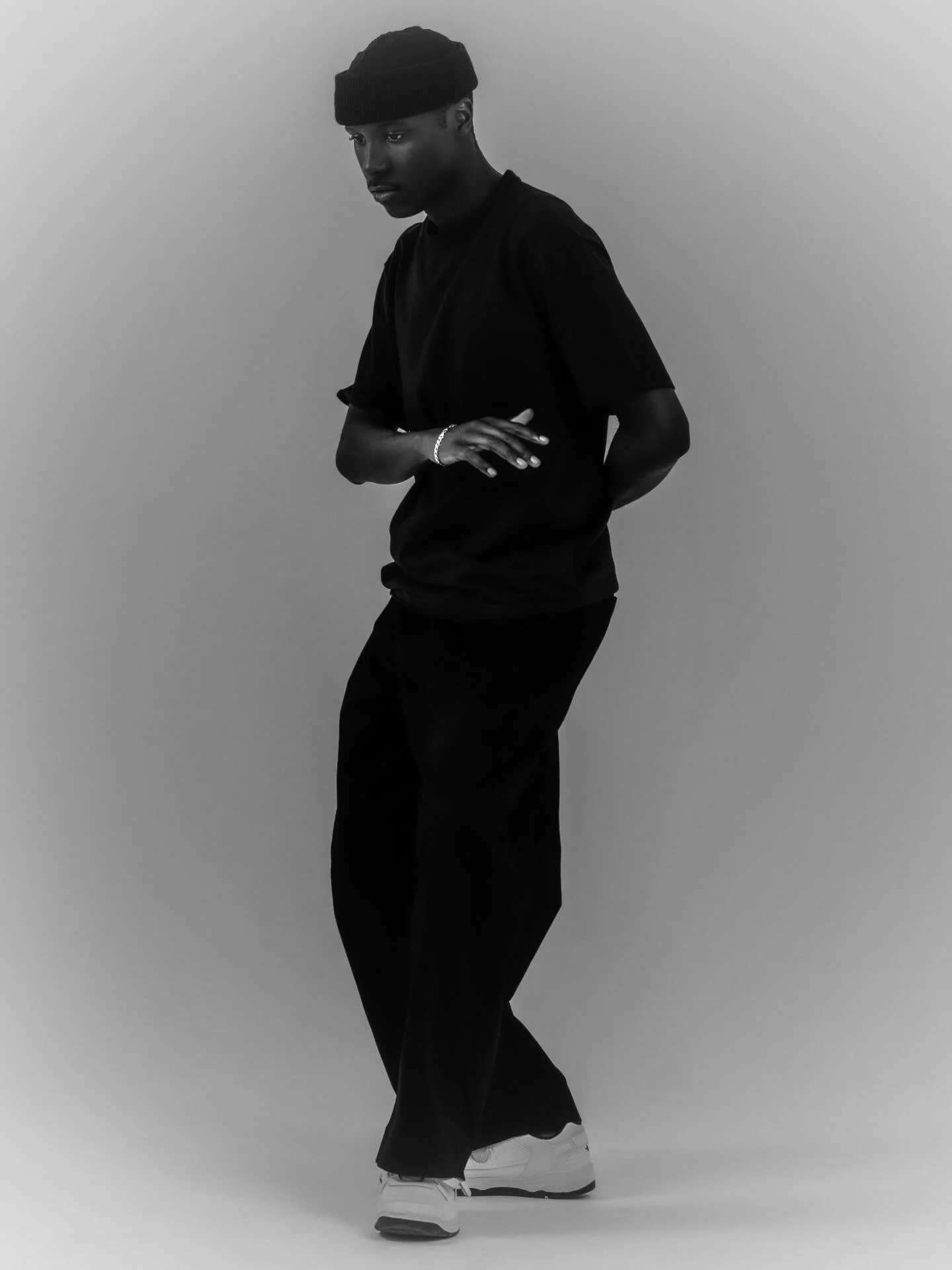 Tendai (@tendaiwall) makes music that feels considered &mdash; grounded in musicianship, restraint, and a clear sense of self. His sound moves with intention, built on emotion, and the kind of honesty that doesn&rsquo;t rush to explain itself.⁣
⁣
Tha