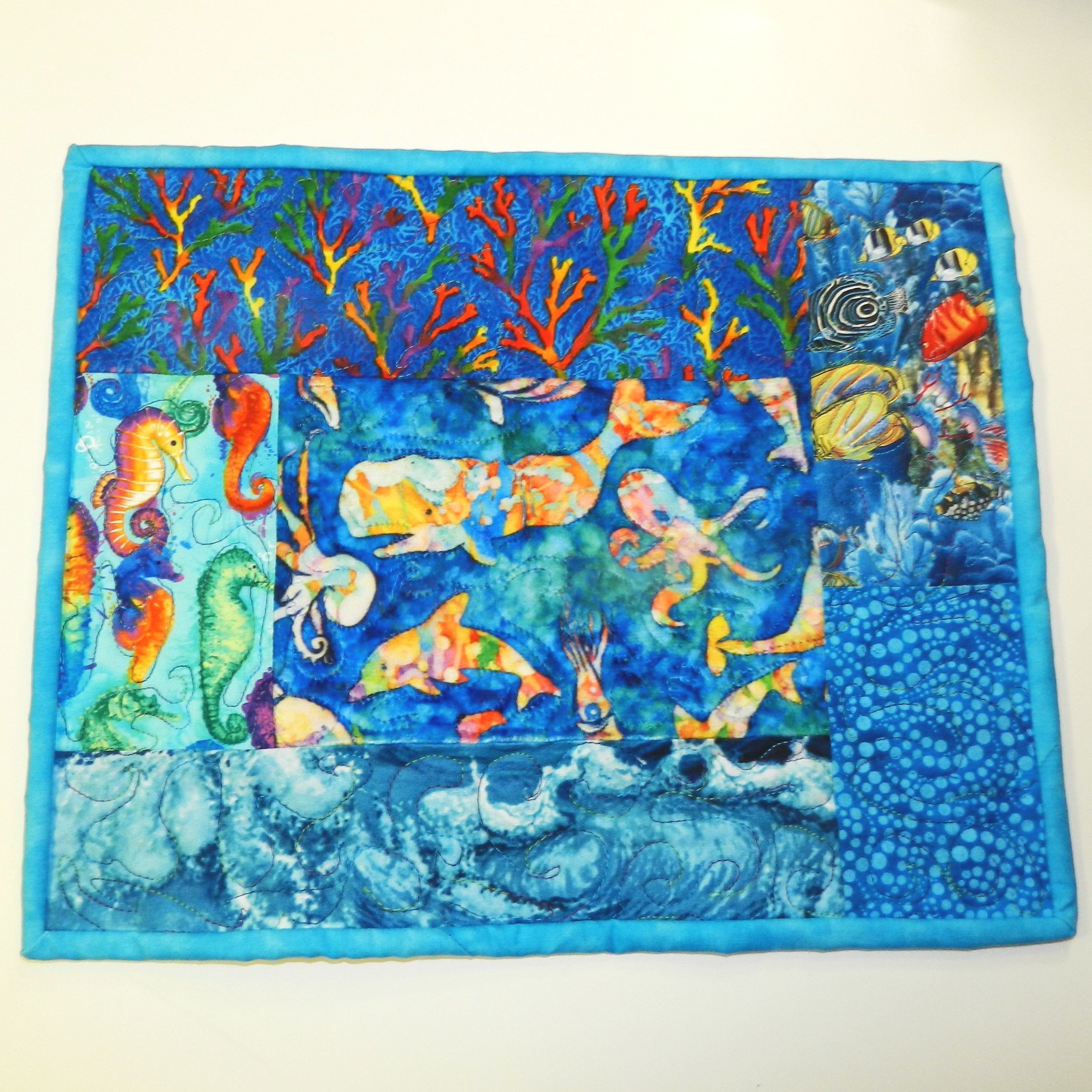 Ocean+Fish+and+Seahorses+Front+Side+Table+Mat.jpg