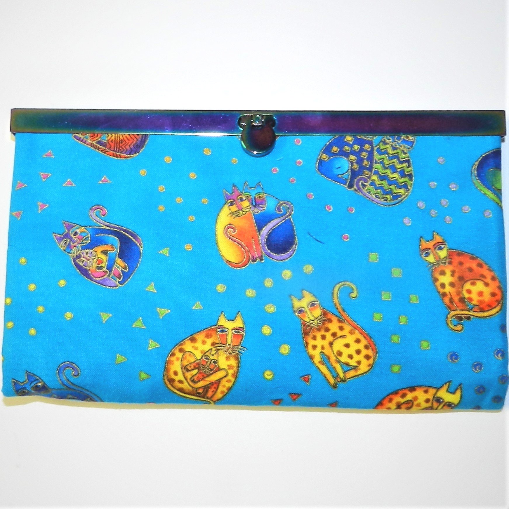 Laurel+Burch+Fanciful+Felines+Blue+Diva+Rainbow+Frame+Wallet+Front+2.jpg