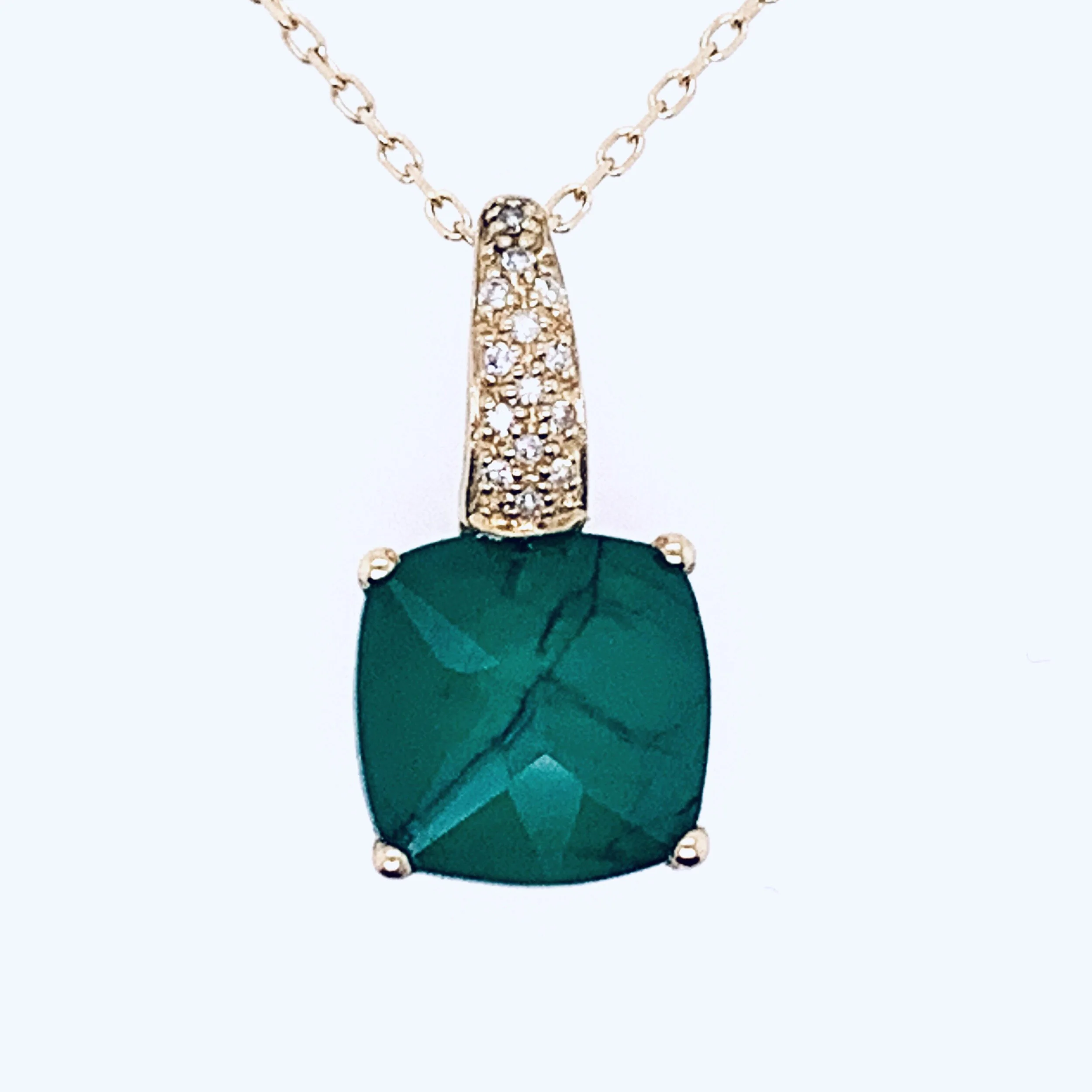 Emerald and Diamonds Necklace