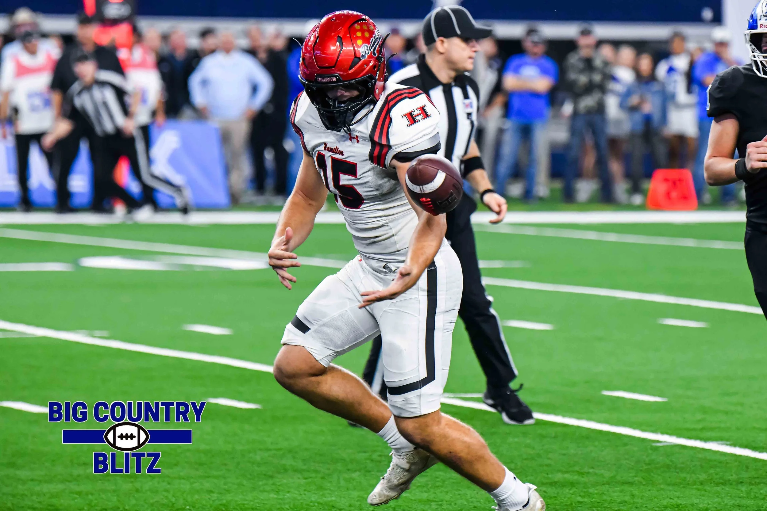 ST8_4422.jpg