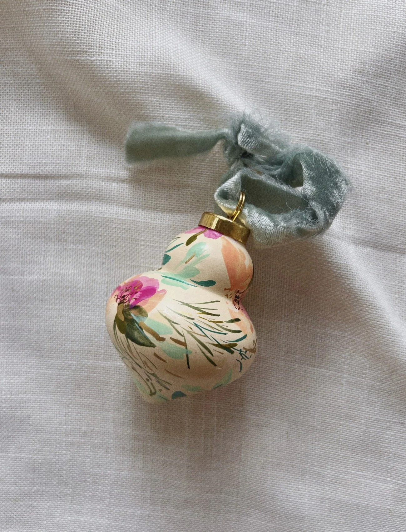 IMG_13-Rosebud-Studios-Botanical-Ornaments-2025.jpg