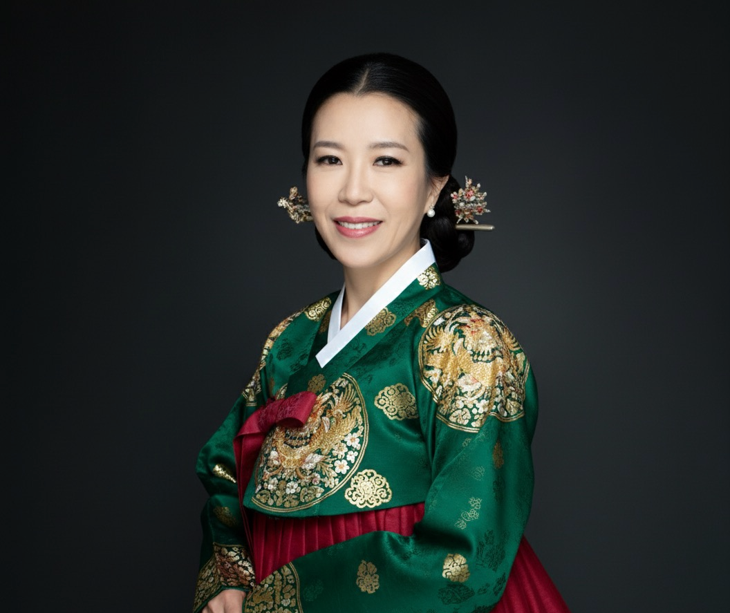 CIA WOF performer, Hwayoung Shon, a gayageum performer and composer.