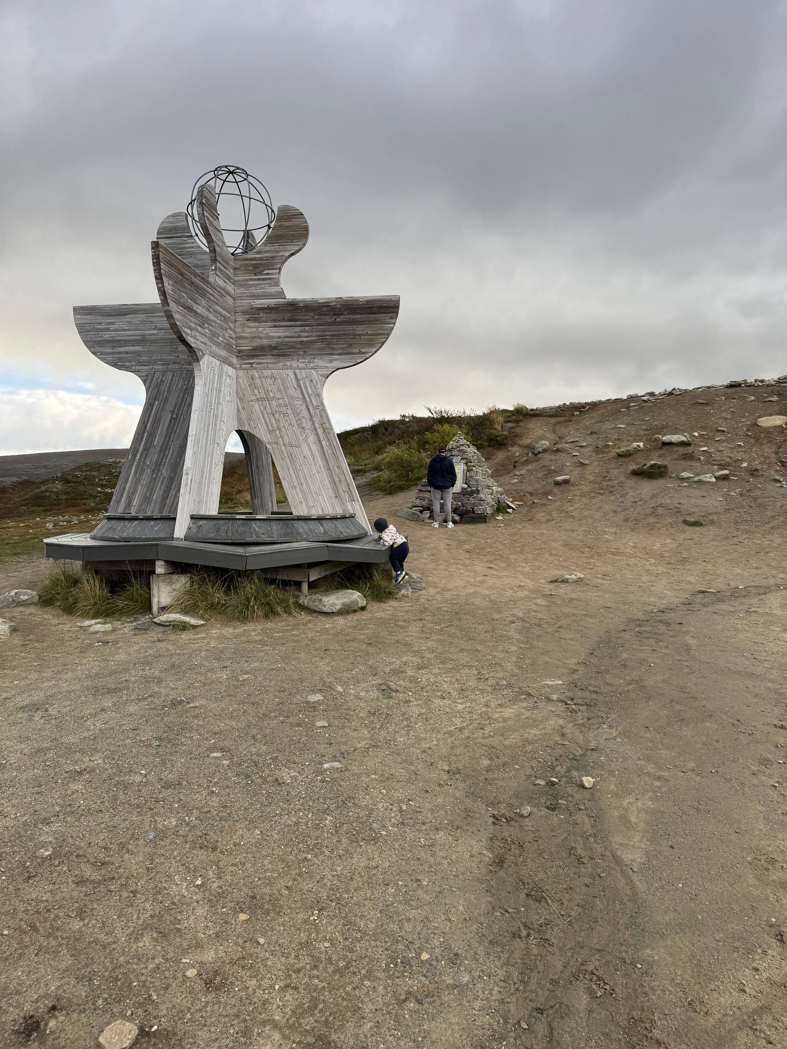 1 wooden arctic circle monument.jpeg