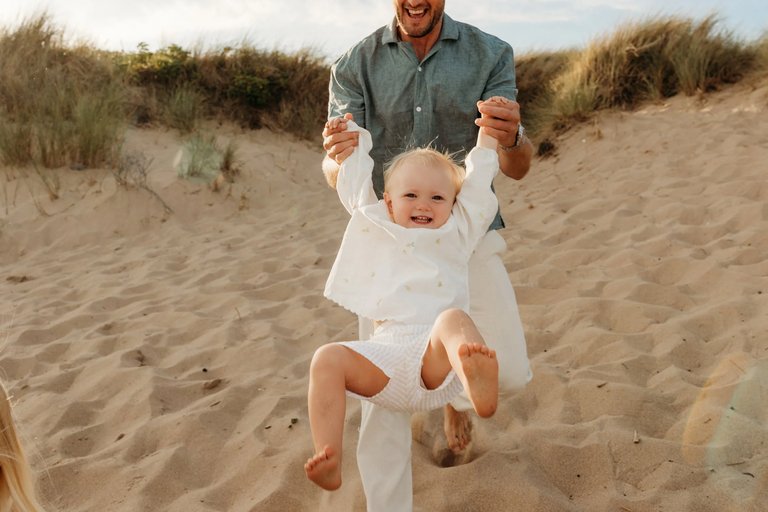 Relaxed family photoshoot Gower