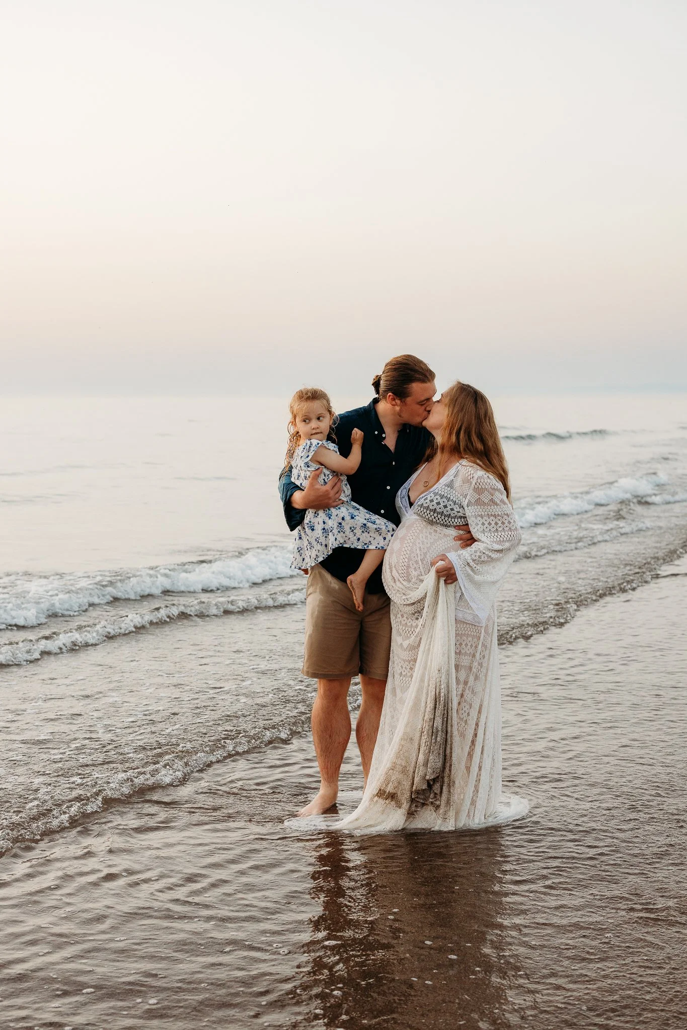 Family maternity Photoshoot New Quay