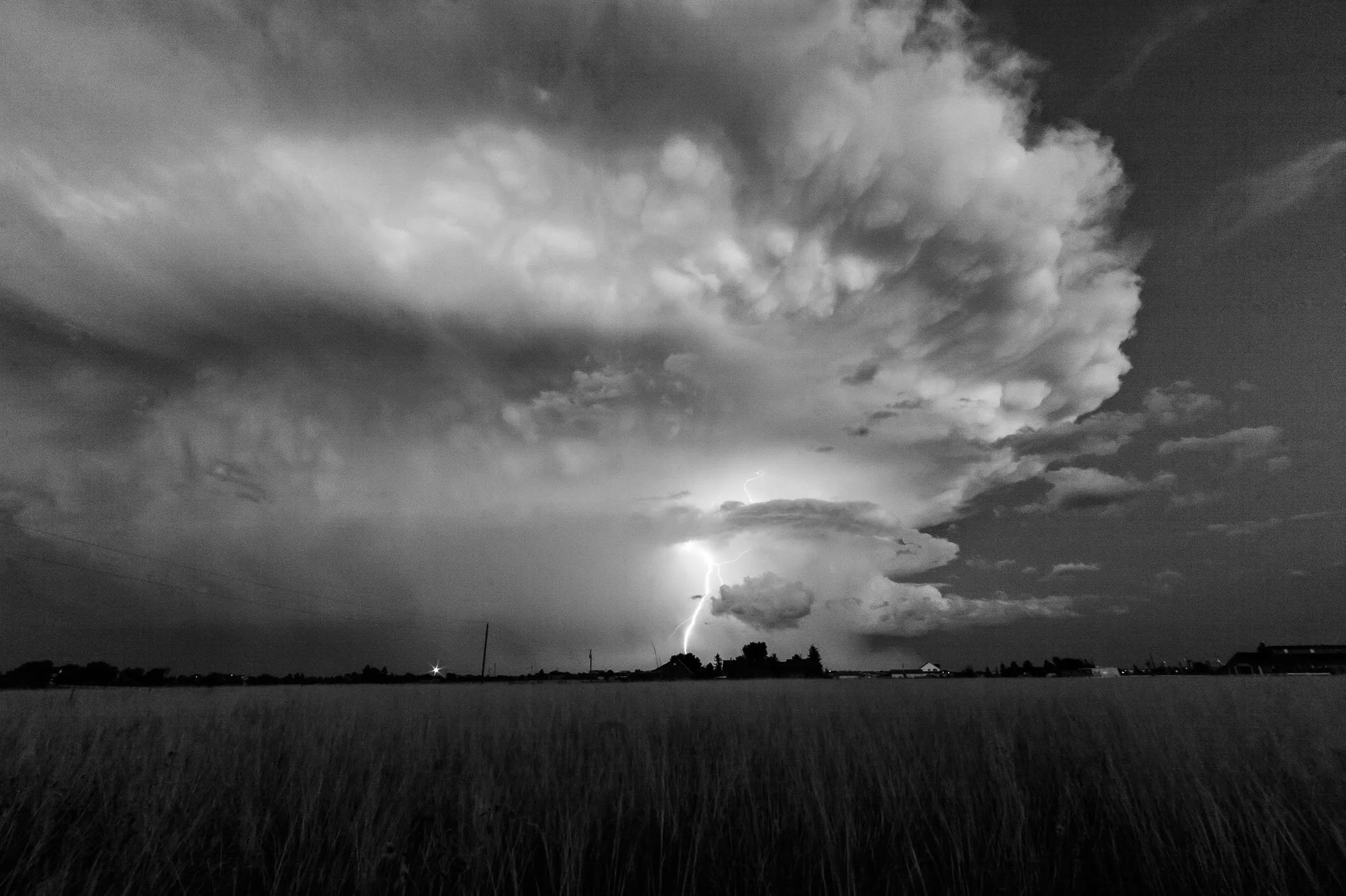 Lightning no wire print.jpg
