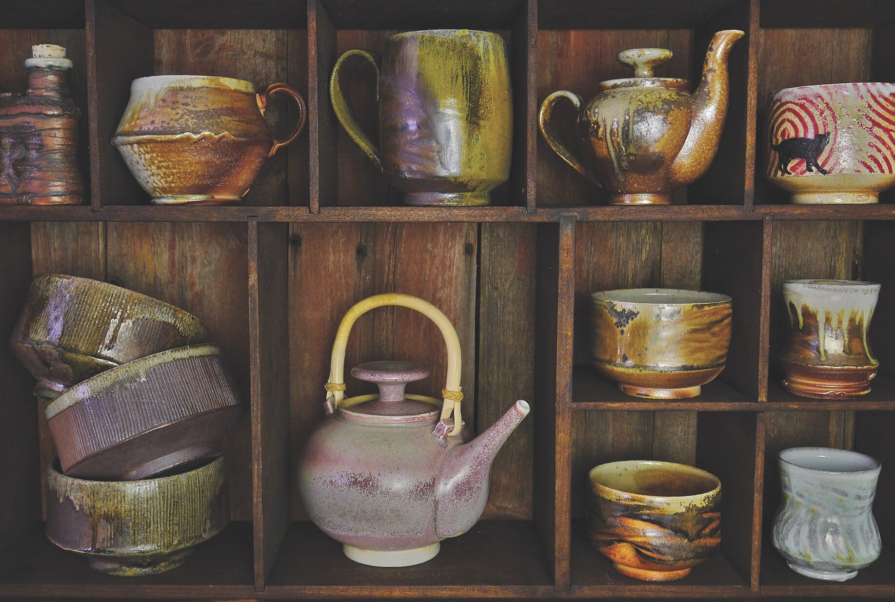 PotteryShelf.jpeg