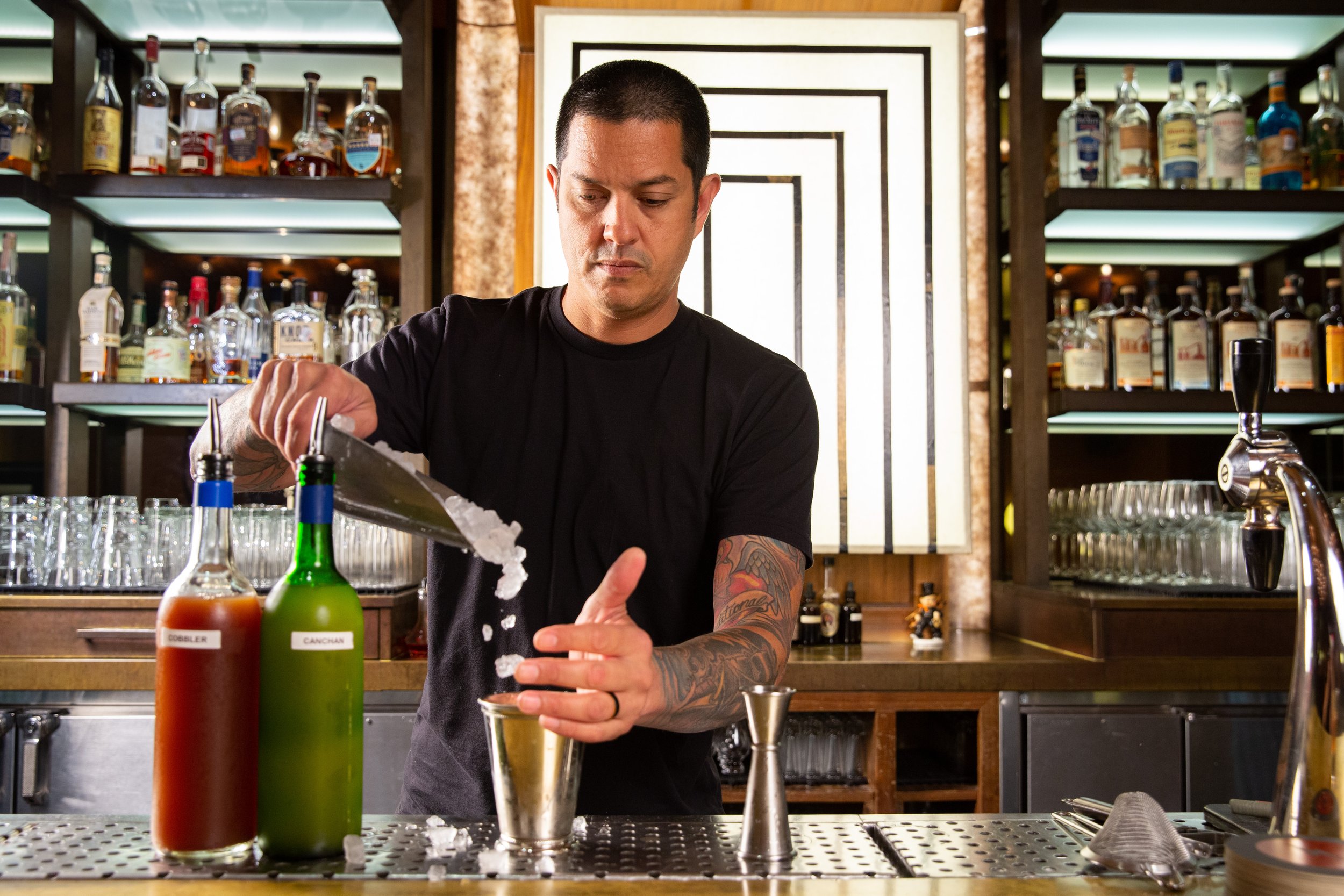 StarChefs - Bartender Heather Poile of Lounge Here