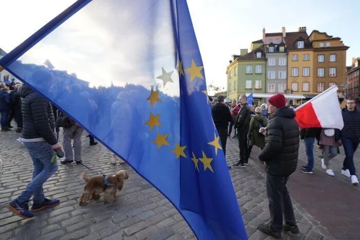 Poland, Estonia To Veto EU Minimum Tax, Diplomats Say — Kevin Pinner