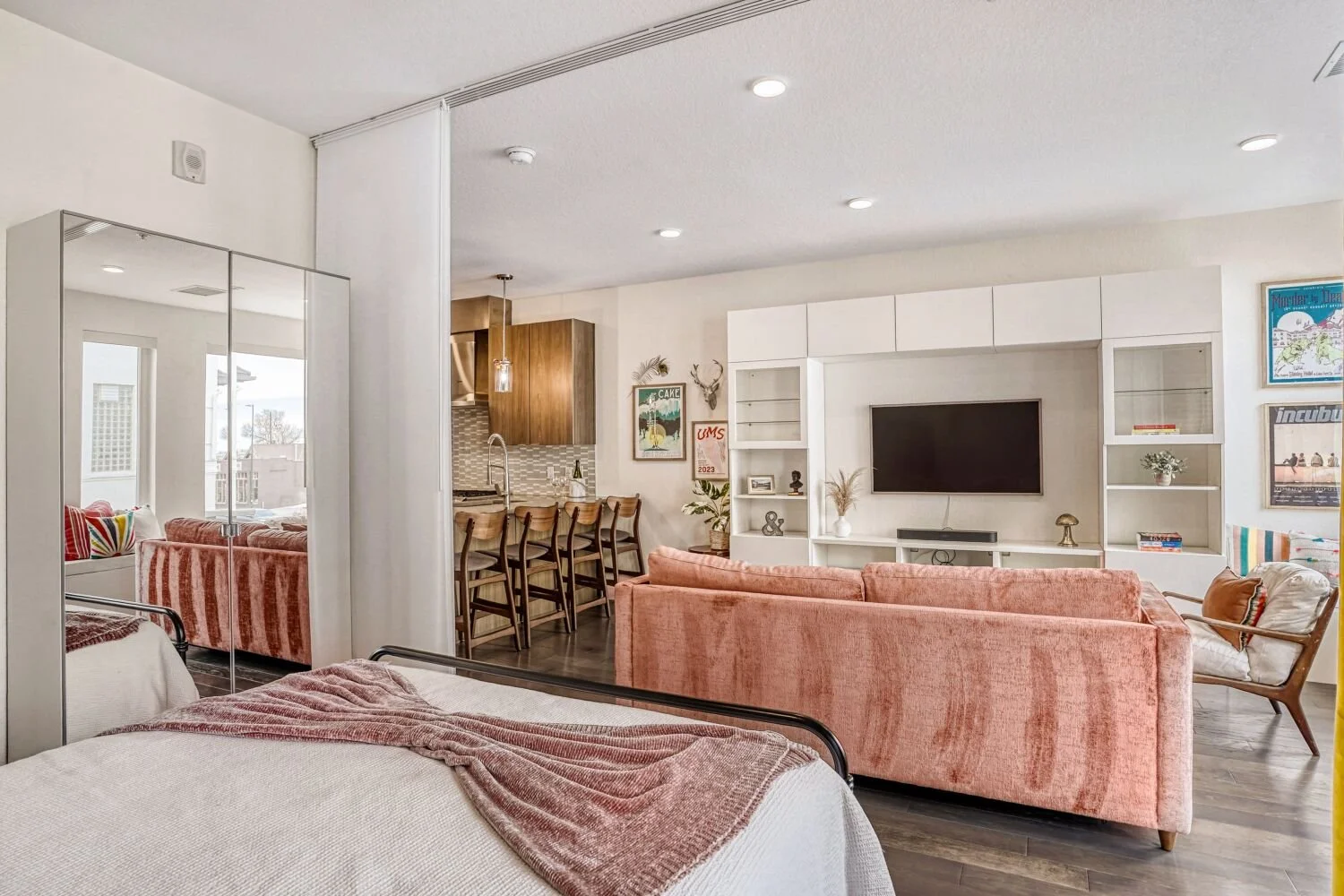 1616 s broadway 218 - Web Quality - 020 - 20 Bedroom.jpg