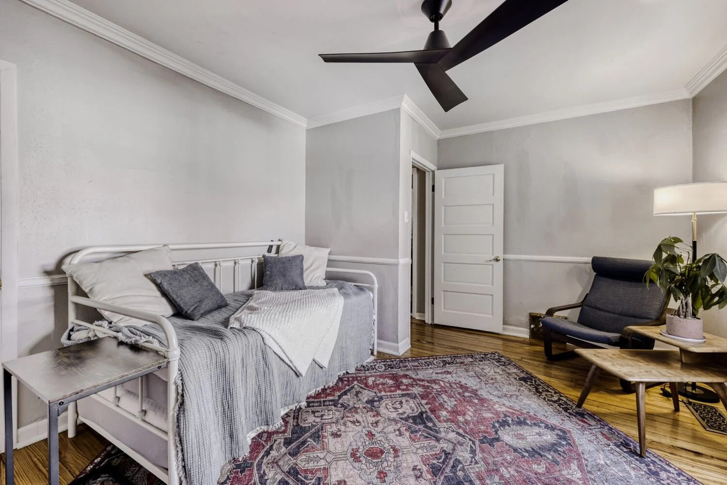 1238 N Washington St - Web Quality - 020 - 20 Bedroom.jpg