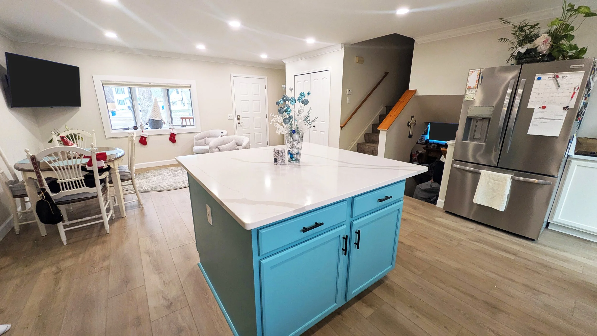 KITCHEN ISLAND (1).jpg