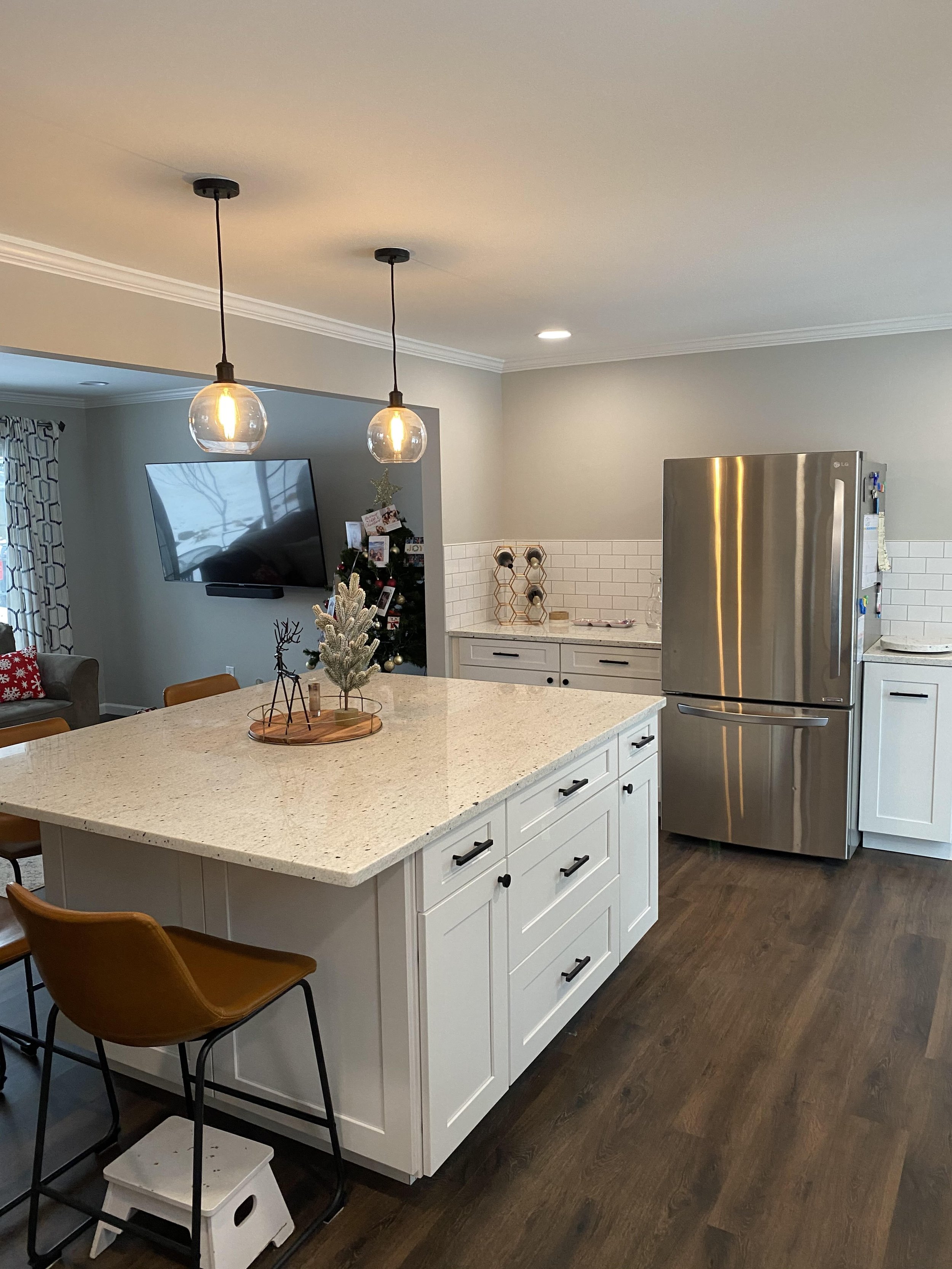 KITCHEN UPDATE REMDOEL 2.jpg