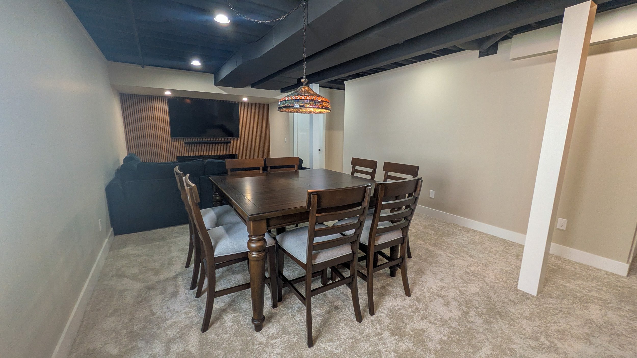 BASMENT SOUTH (3).jpg