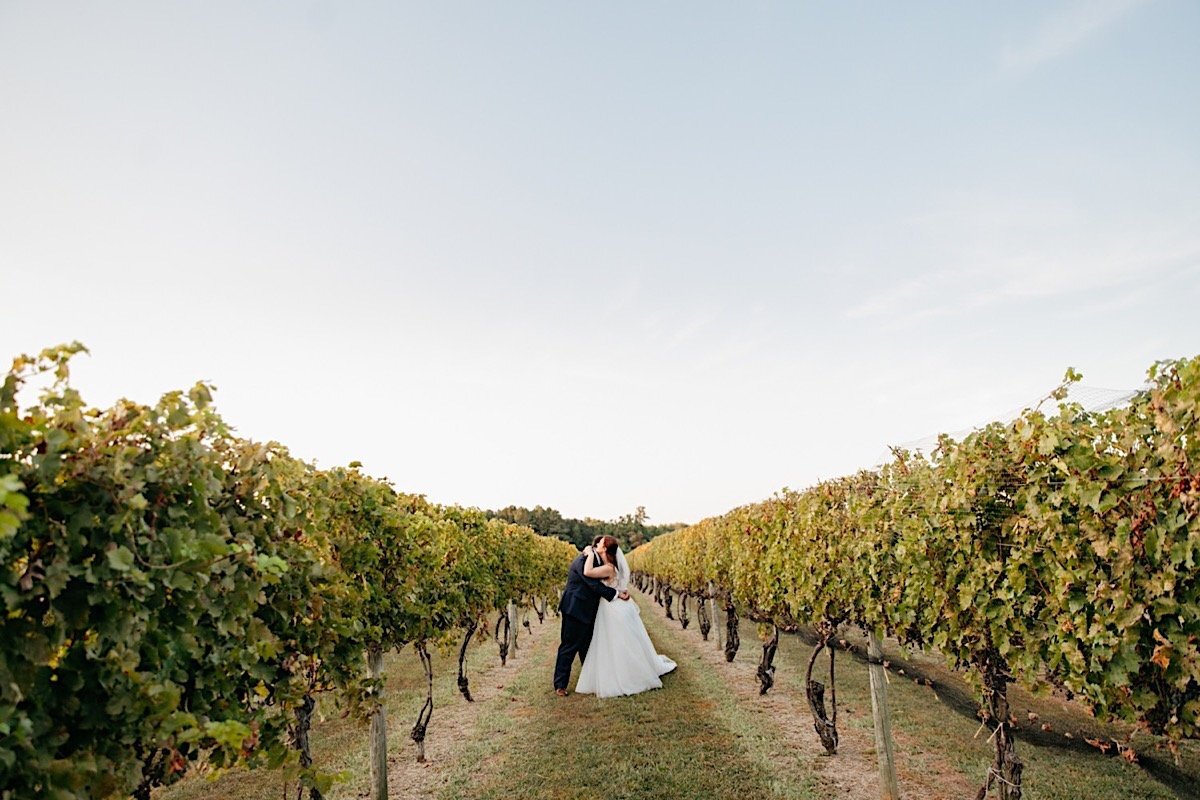 074_cascia-vineyard-winery-kent-island-chesapeake-wedding-photographer-maryland-165.jpg