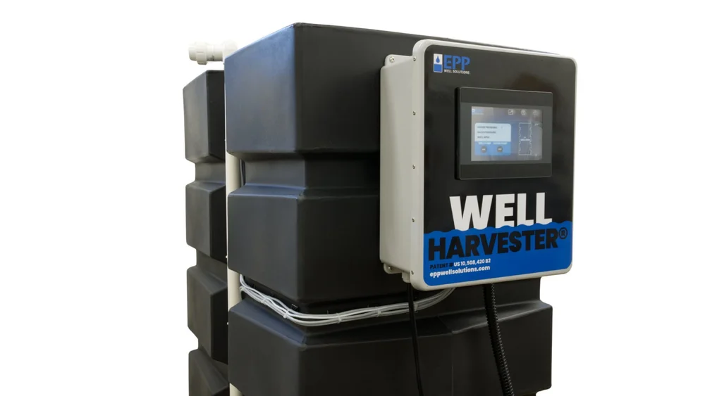 Well Harvester controller mounted on the water storage system