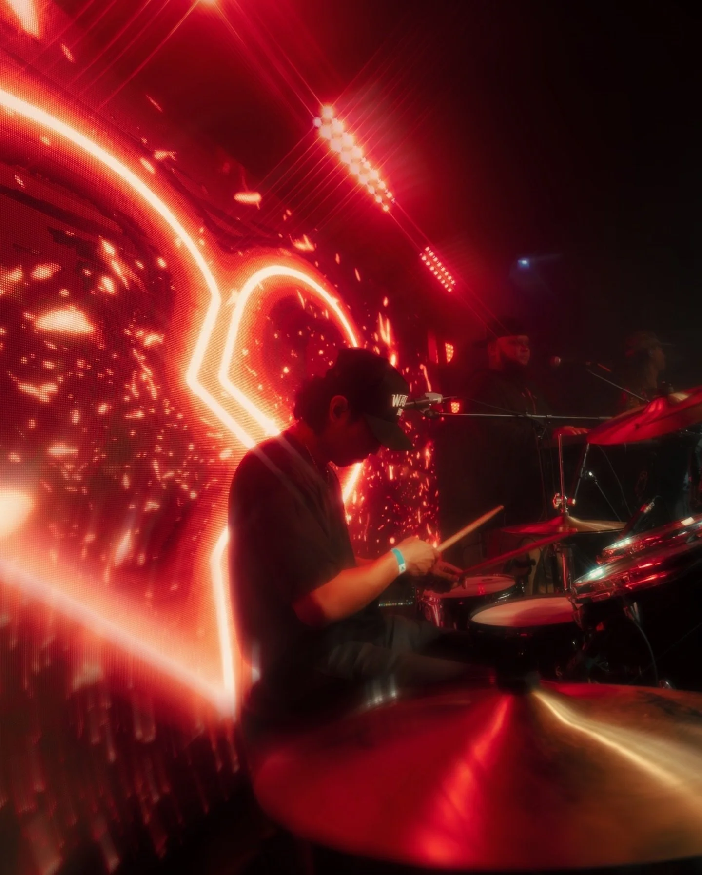 SOLD OUT ‼️ @daplaygroundmaui 🌹
Mahalo nui to everybody who came out this Valentines weekend! We even had our big bradda @maolimusic come through 🤙🏽👀

Maui you never disappoint!❤️&zwj;🔥 Till the next one family! 

#highwatah #watahboys #hifi #ma