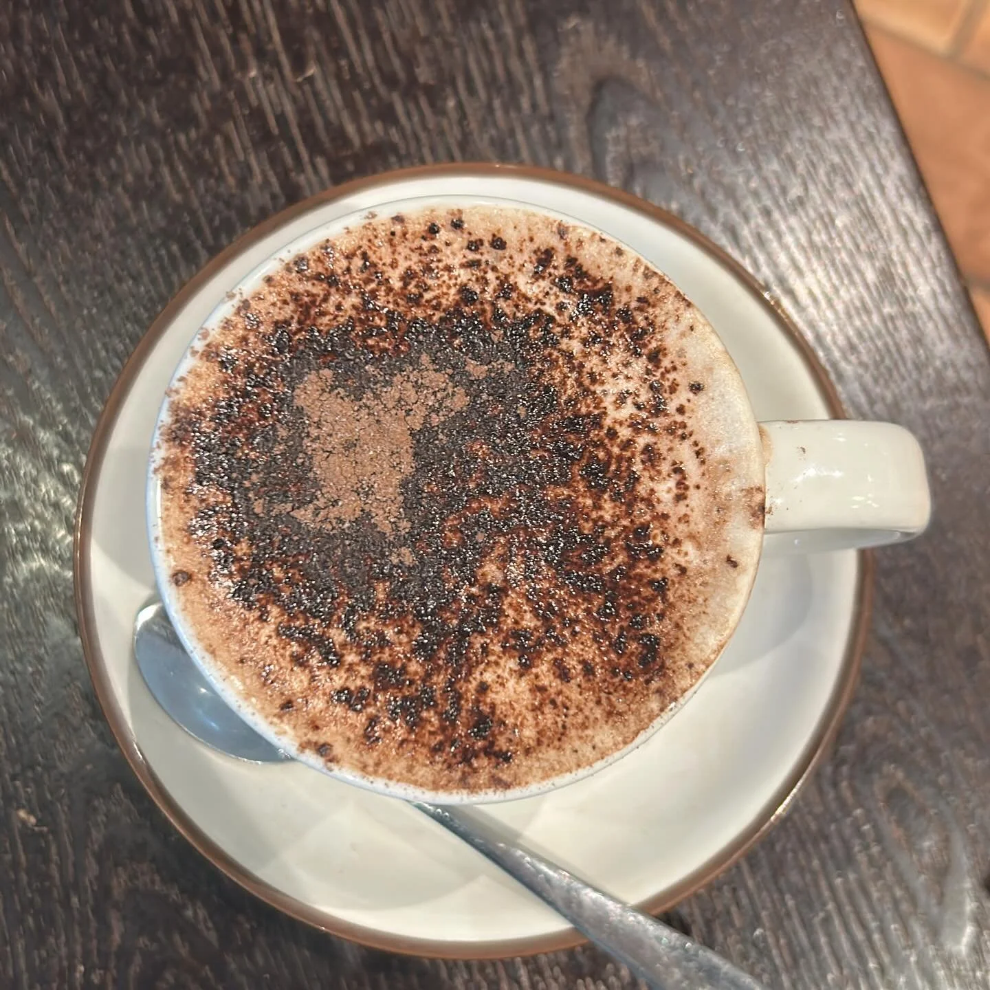 Nothing like a warm hot chocolate on a winters day ☕️

#marriagecelebrant #marriagecelebrantmacarthur #macarthurcelebrant #weddingswithjen