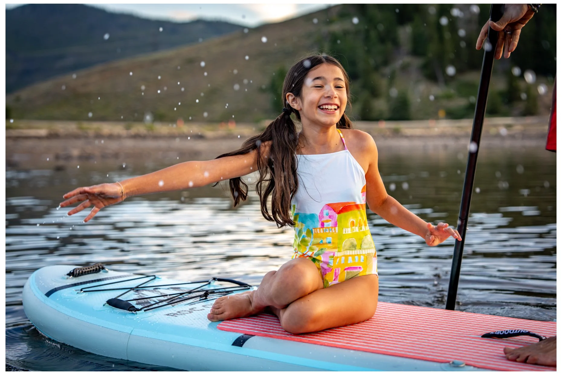 Smiling-Girl-on-Paddleboard-is20250806_iD_Buzz_3828.jpg