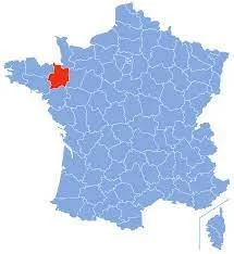Carte de la France montrant la région Bretagne en rouge, le reste en bleu.