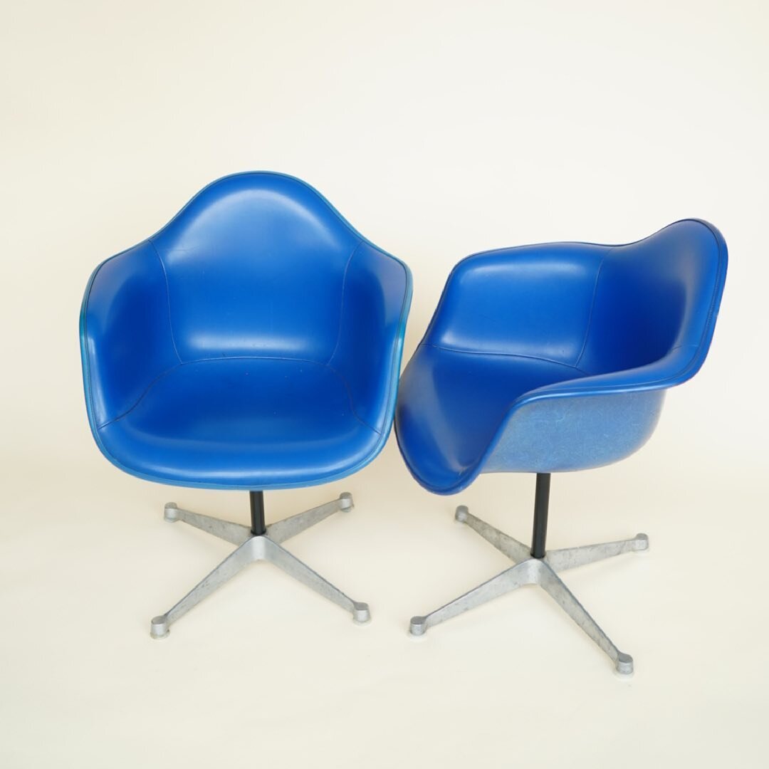 New buddies for the studio. Come take a seat. #hermanmiller