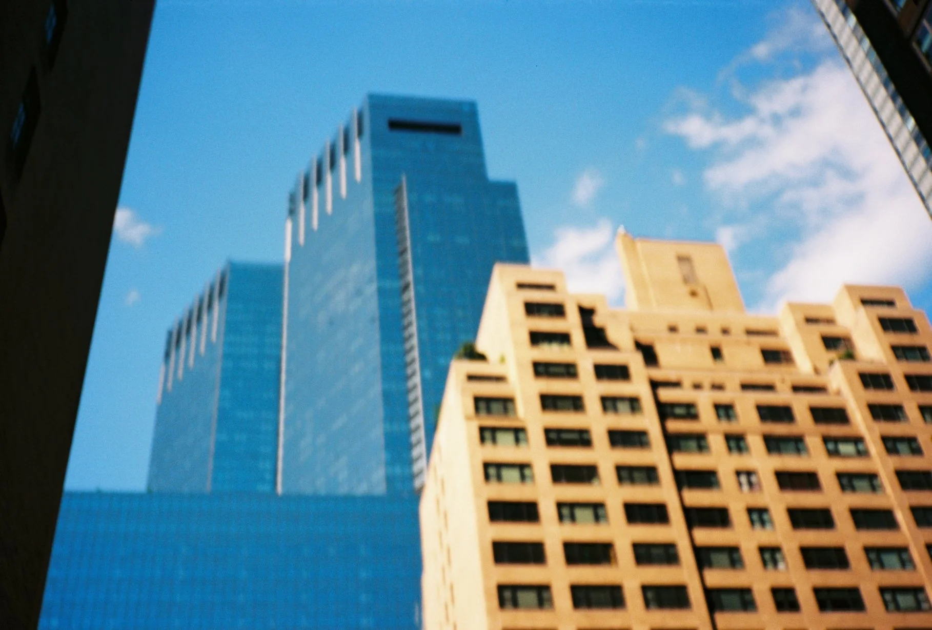 R1-07556-0026.jpeg