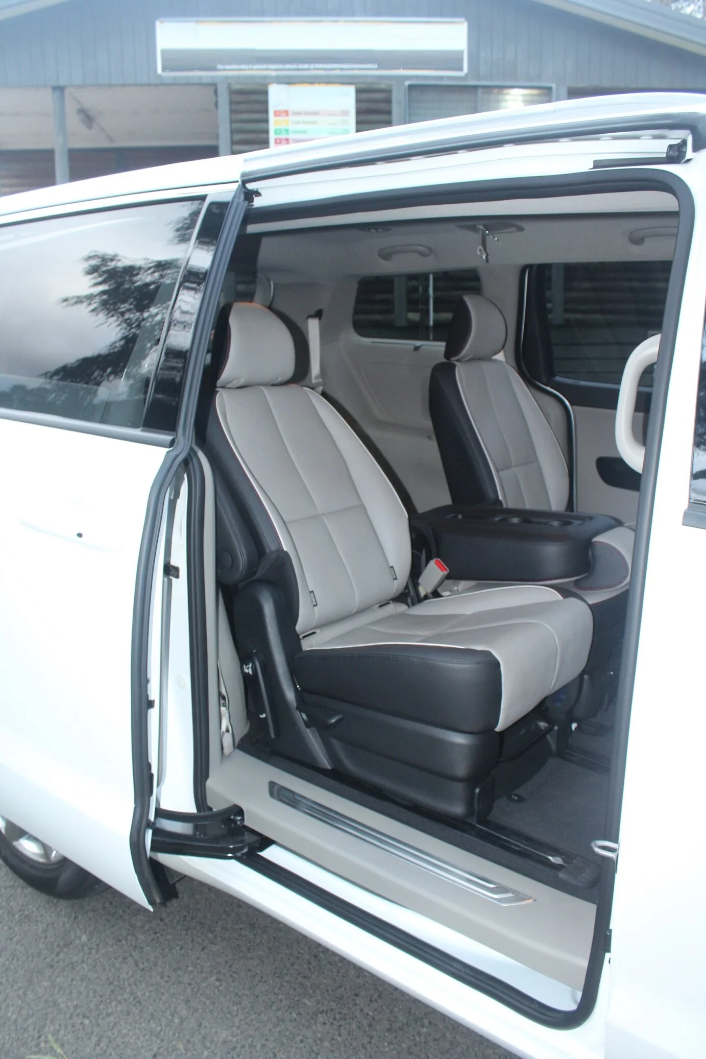 9 seater suv on 2021 Kia Carnival The Best Full Size Big Family Car Just Got Better Bestfamilycars Com Au