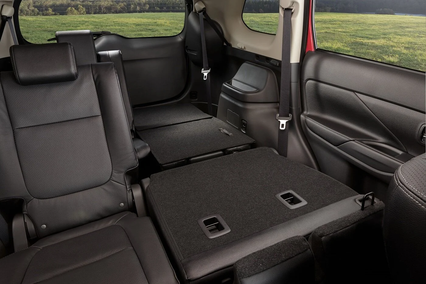 2020 Mitsubishi Outlander and Hybrid Review — BestFamilyCars.com.au