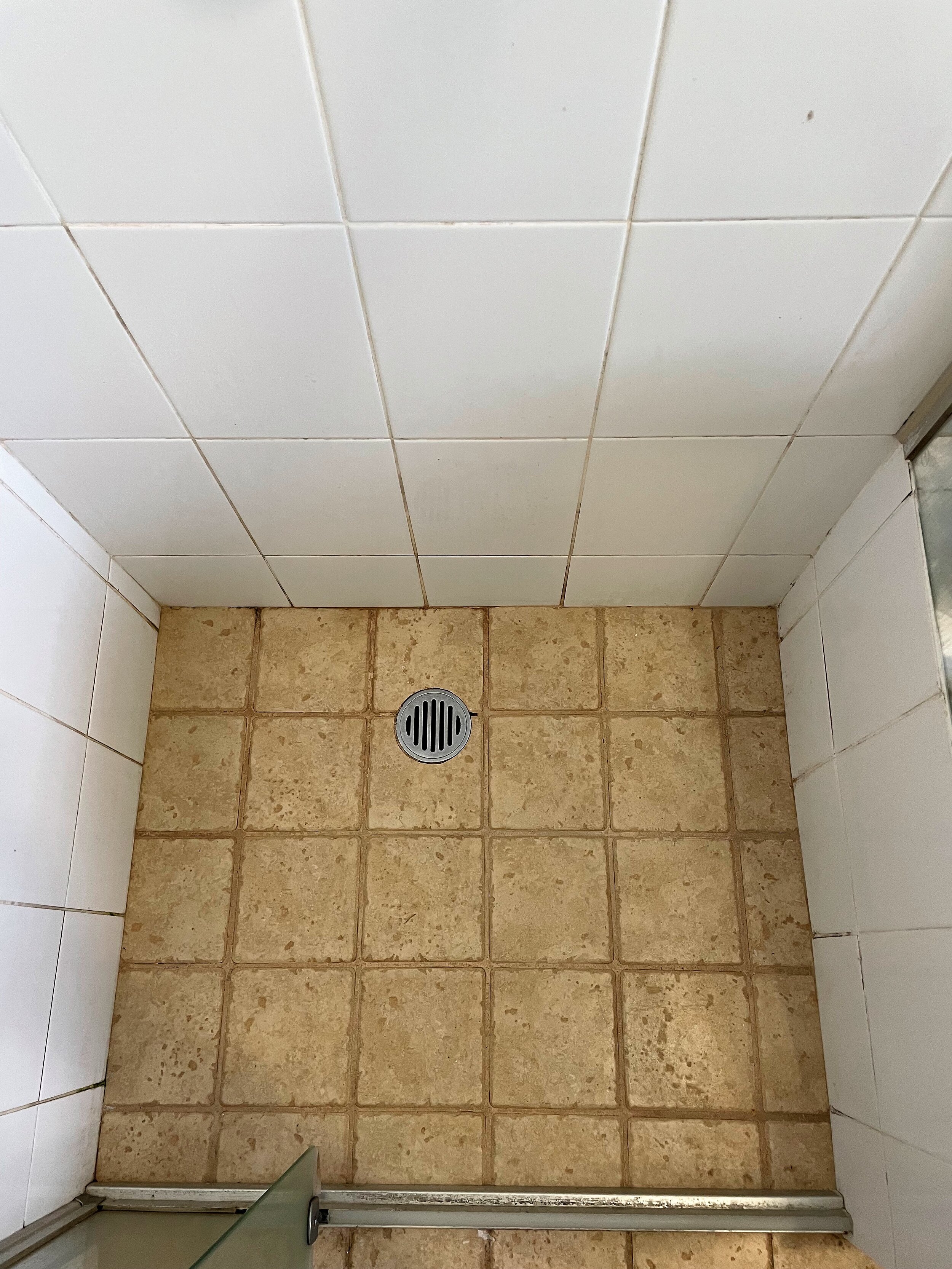 Shower - Before 4.jpg