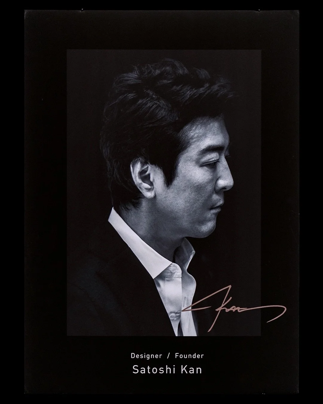 Satoshi Kan
Designer / Founder of INDIGO DESIGN

Through INDIGO, Satoshi Kan explores how form, structure, and invisible forces shape human perception.

His work moves between furniture, spatial experience, and virtual environments, seeking a design 