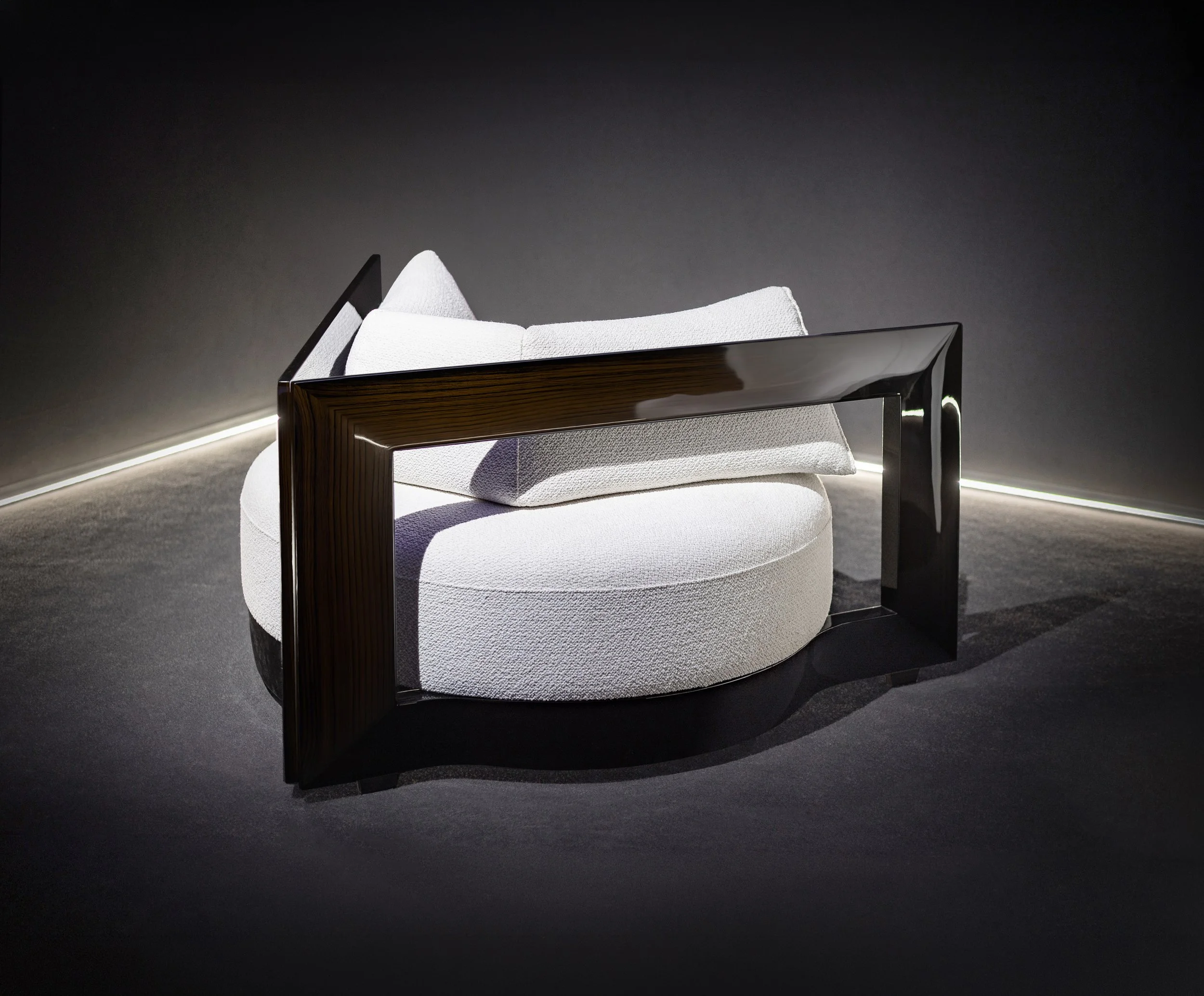 img_Frame_Chair_side_bgwt_p_03.jpg