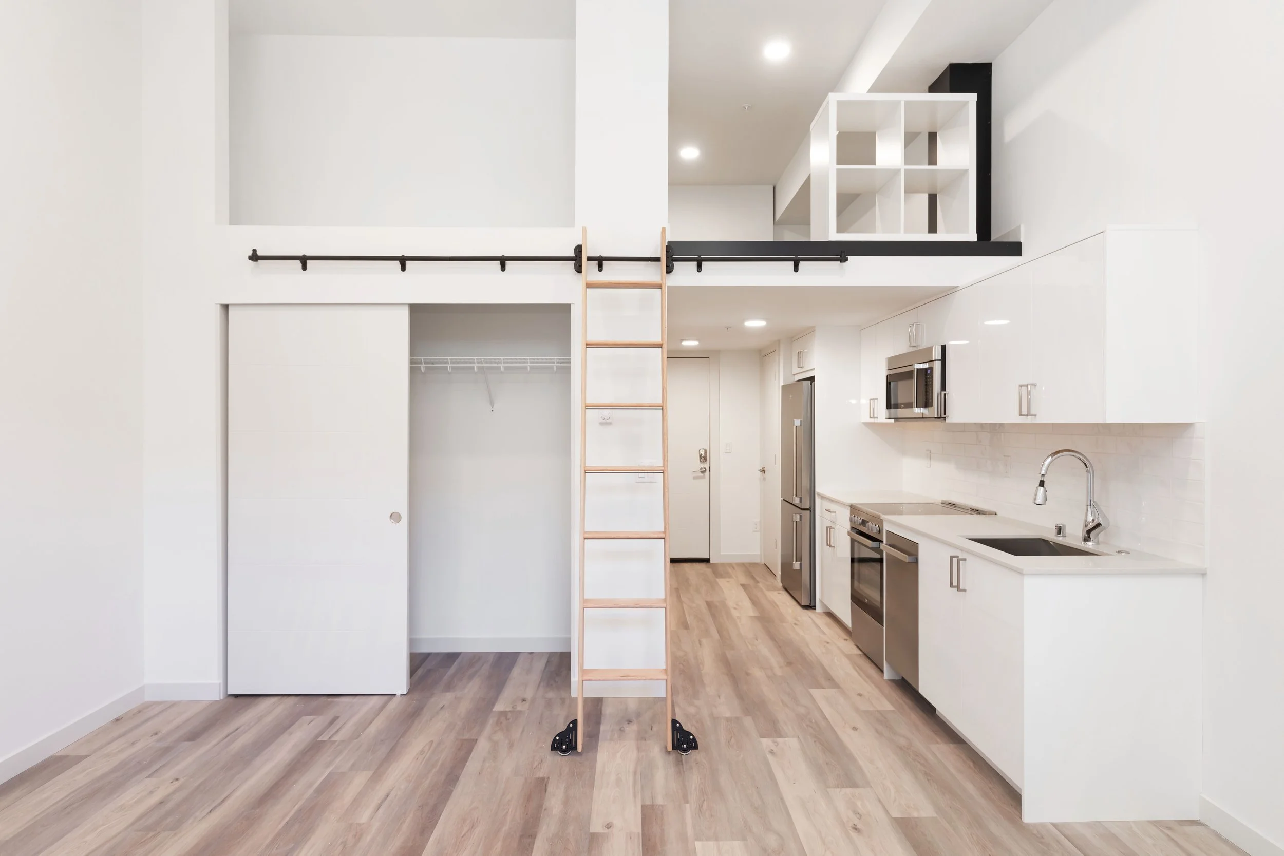 Gallery — Felix Flats