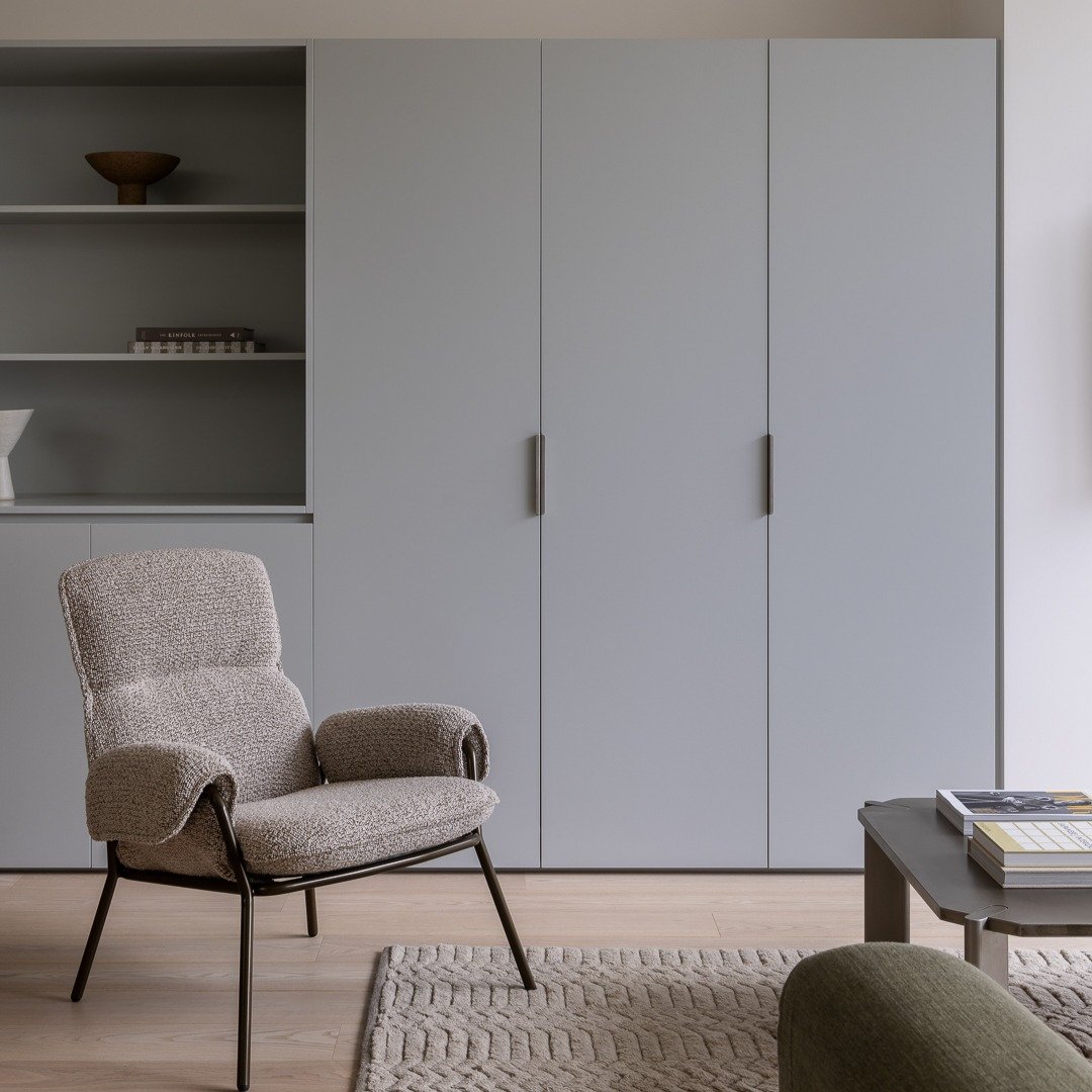 Pickles street project

Interior decoration and styling @navypanelandco 
Armchair + Sofa @jardanfurniture 
Coffee table @racheldonath_ 
Rug @armadilloandco 
Floorboards @woodcut_aus 
Architect @tomrobertsonarchitects 
Builder @apcbuild 
Photographer 