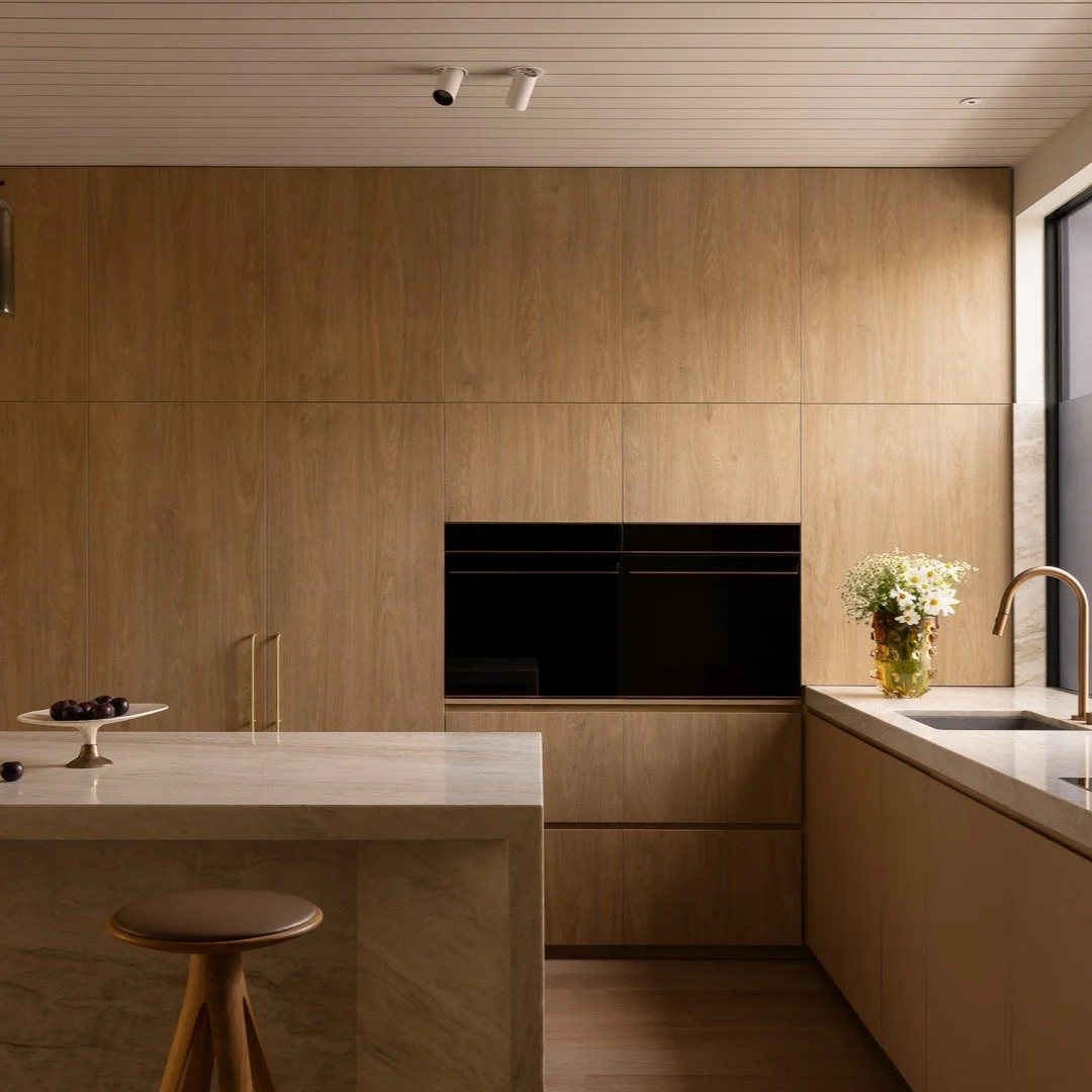 Project Banksia
Styling campaign for @arli.homes 
Furniture, art, accessories @navypanelandco 
Photographer @timothykaye