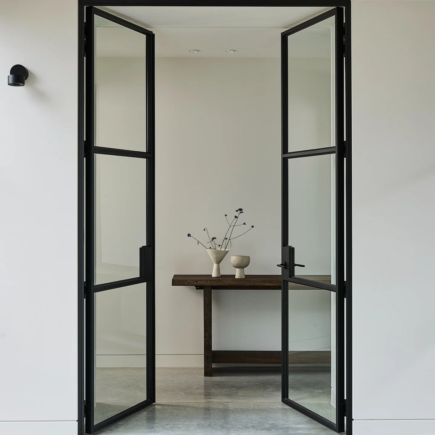 Styling campaign for @wrightstdesign 
@riverstone_homestead 
Architect @blascostuart 
Builder @bivianobuilders 
Photographer @nikoleramsay 
Stylist @navypanelandco