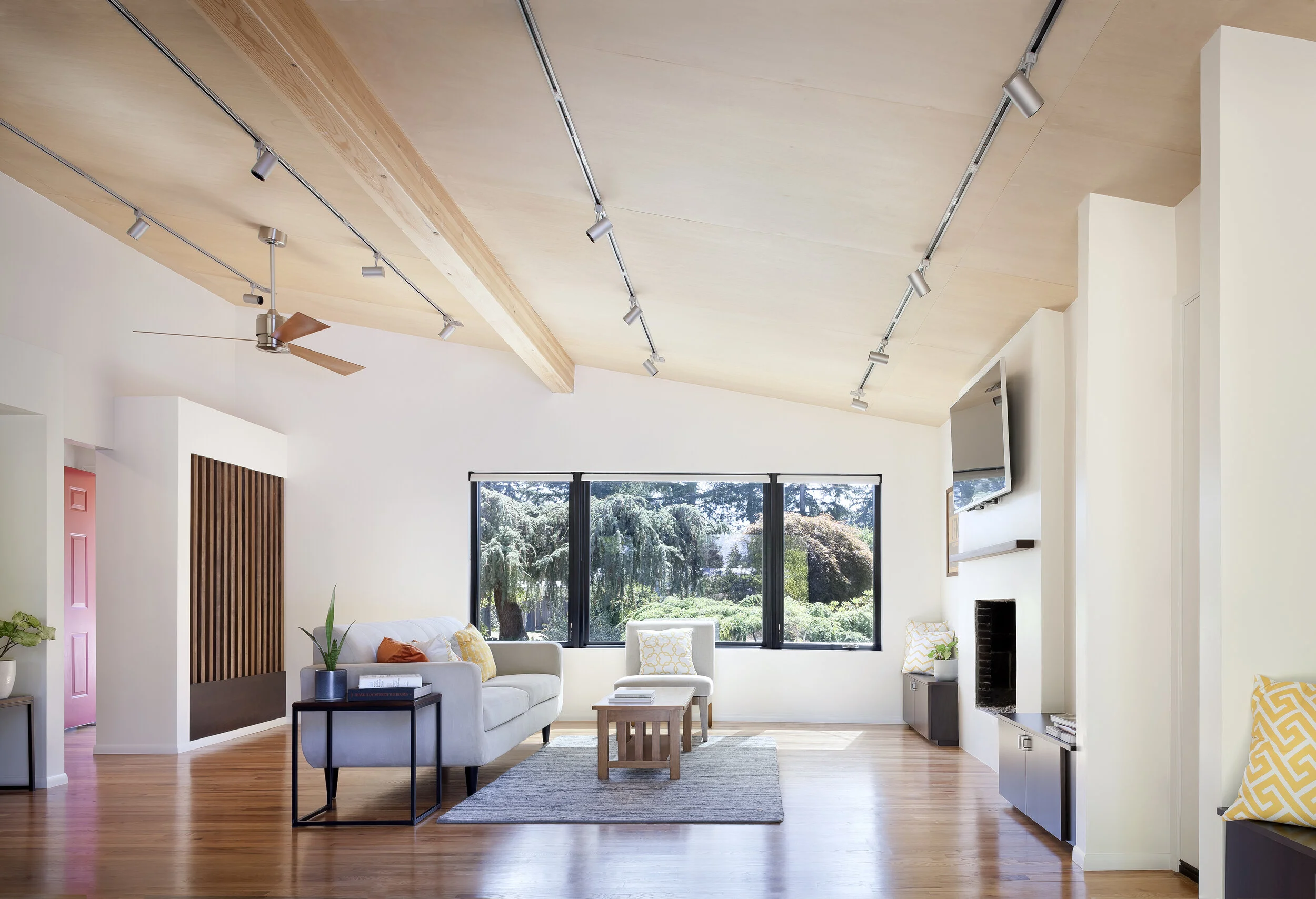 Robinswood House_TBp 002.jpg