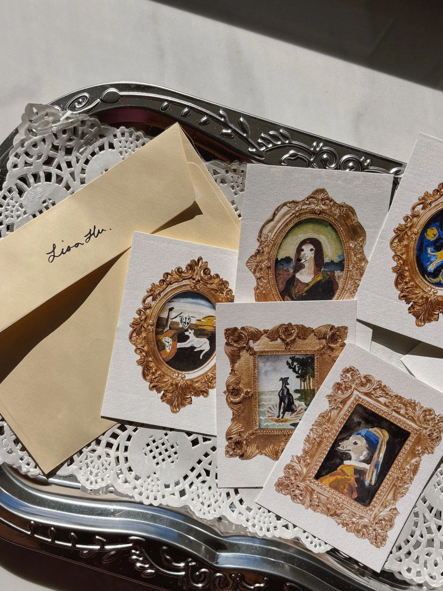 A limited release of the full greyhound gallery is on my website now! You&rsquo;ll get all 6 of the mini prints, on high quality 300gsm paper 💌 

Also used this as a practice run for if I want to start a mail club 👀