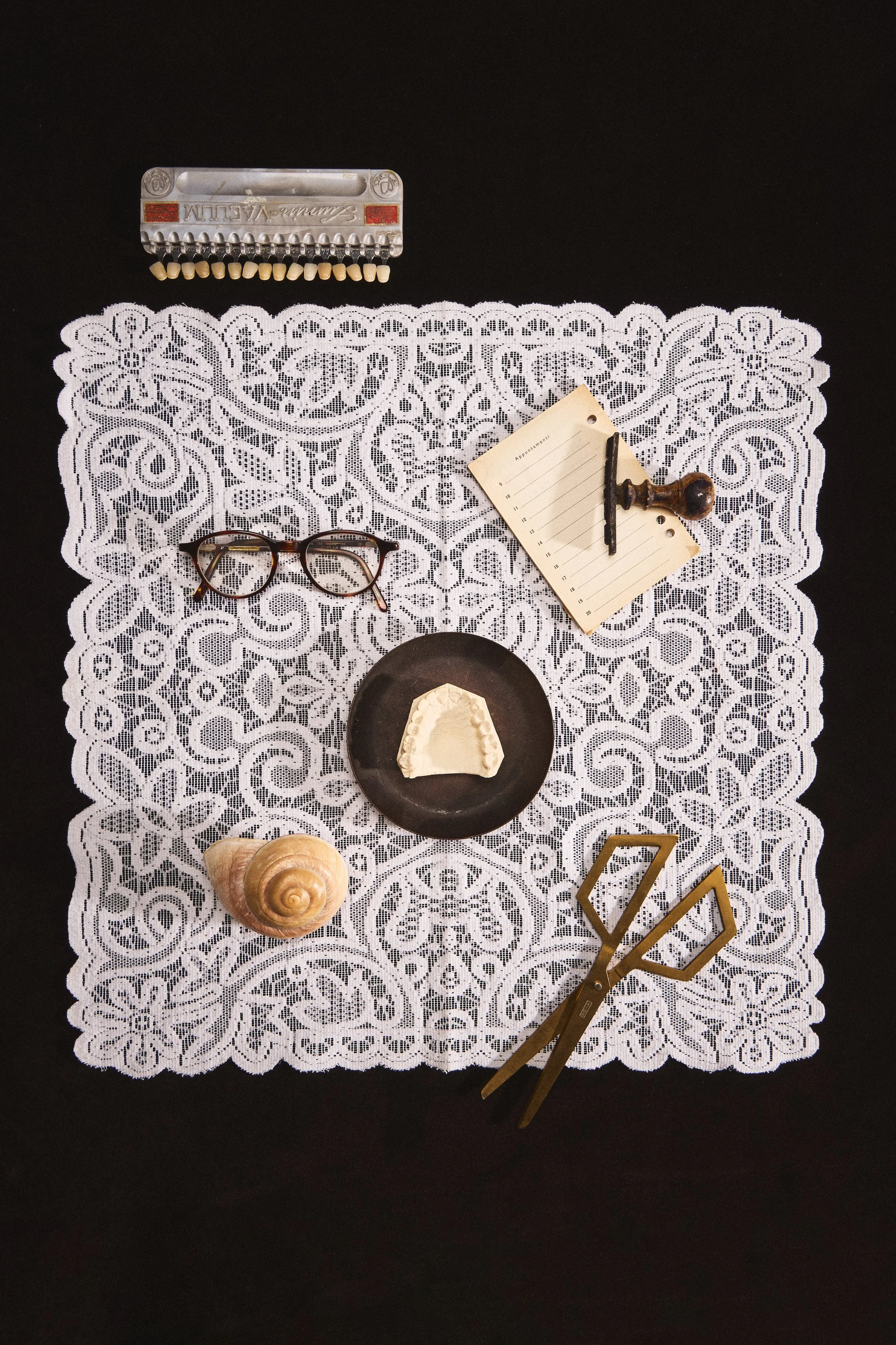 SPECCHISTUDIO_LAPONTE_STILL_0888 2.jpg