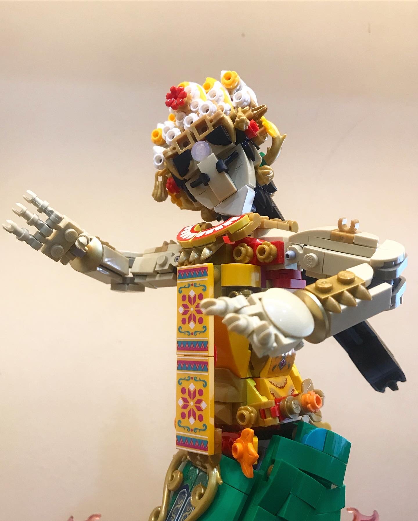Balinese Dancer LEGO MOC (2).jpeg