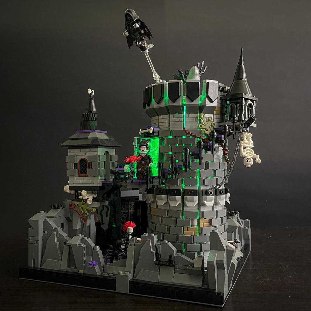 Spooky castle MOC