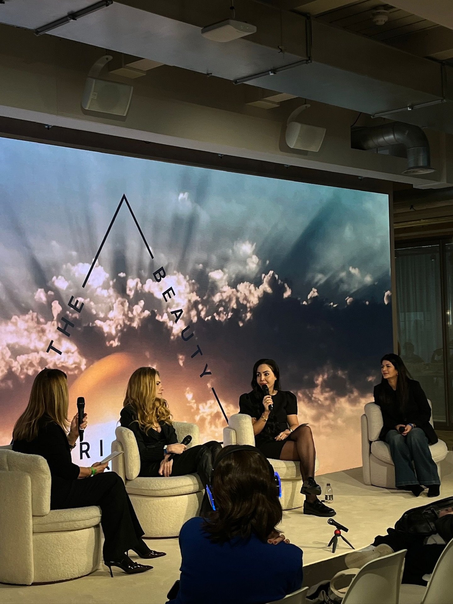 I can&rsquo;t quite believe January is already over x Some wellness highlights from the month. So grateful 🫶🏼

1- Loved speaking @the_beauty_triangle festival. thanks for having me 🫶🏼
2- Porridge obsessed and if you haven&rsquo;t tried my recipe 