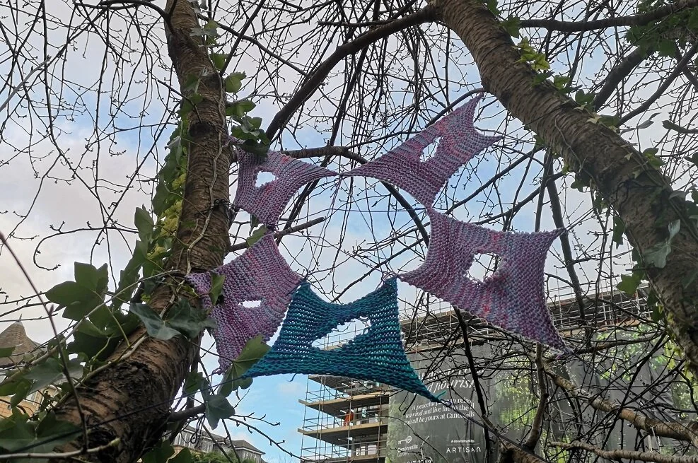 Sally’s woolworks can be found at Warriston Cemetery, Leith and at St Mark’s Park