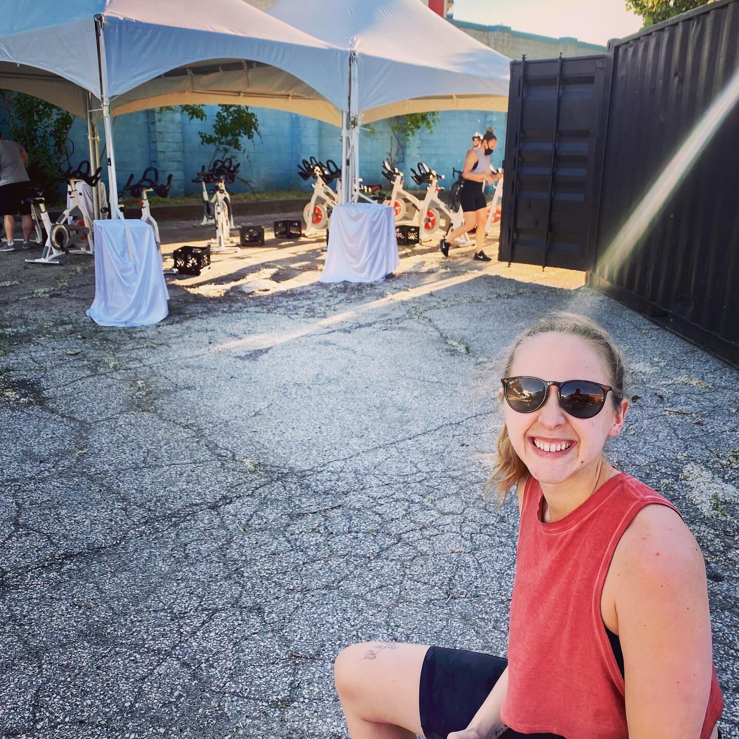 m o v e  o f f l i n e .

so i&rsquo;m not a spin person.

in fact, i&rsquo;ve never been all that into group fitness (i know). until yoga, but honestly, even that took some convincing.

i love to run. alone.
i don&rsquo;t usually want to be told wha