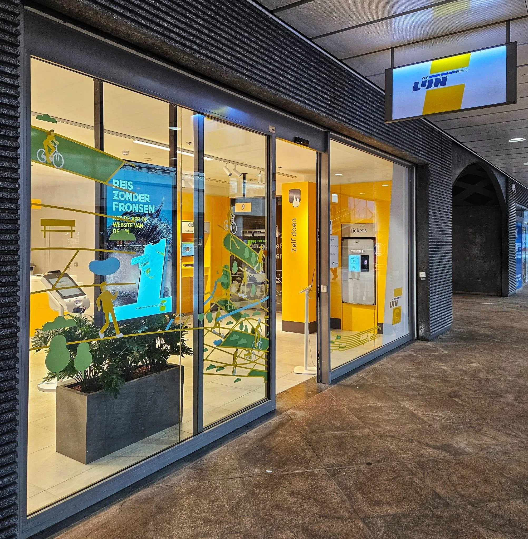 Lijnwinkel Antwerpen.jpg